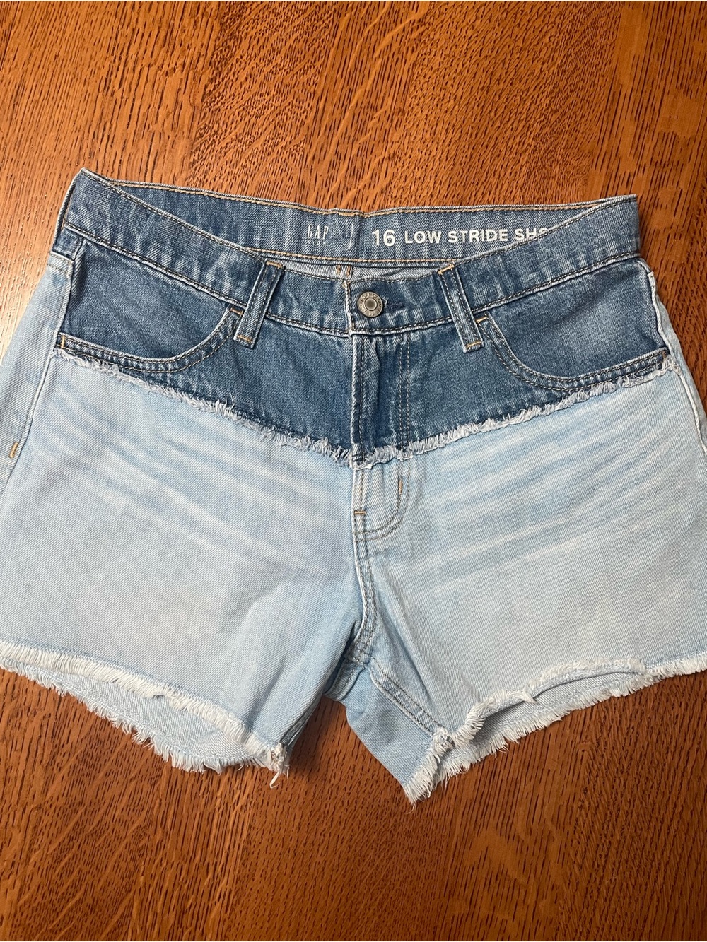 GAP Low Stride Two Tone Denim Shorts NWOT